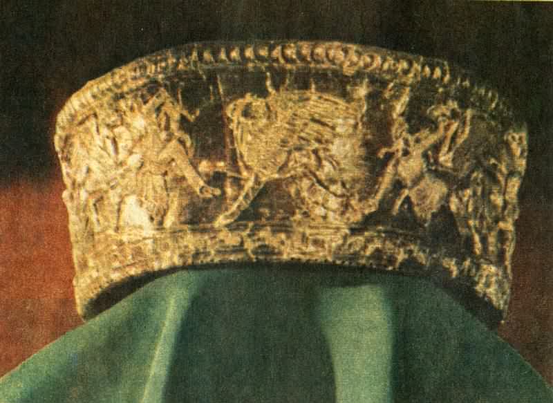 Ритуальный головной убор из погребения в кургане Большая Близница на Таманском полуострове. IV в. до н.э.