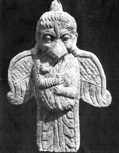 Гаруда со змеем. Скульптура кушанской эпохи (II-III в. н.э.)